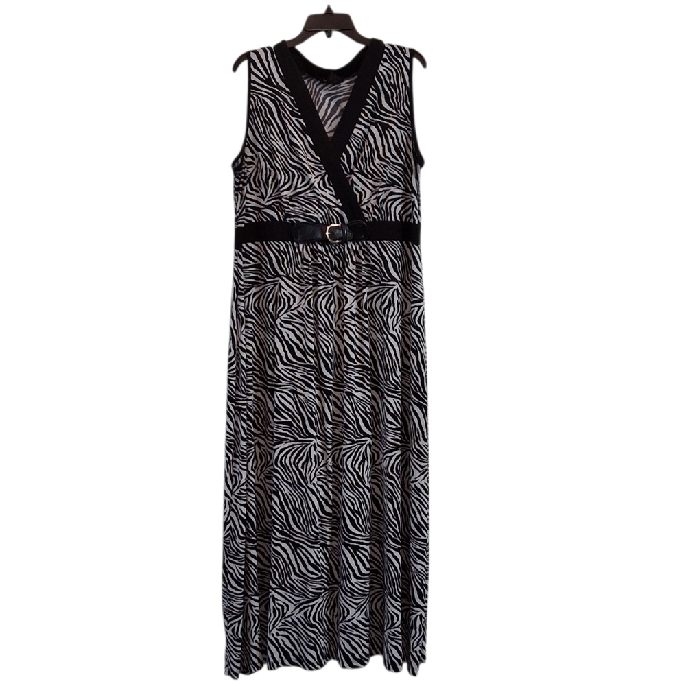 Susan Lawrence Black and White Women's Size 2X Zebra Print Maxi Dress